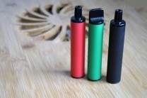 Можно ли зарядить одноразовую электронную сигарету и как? Бывают ли одноразки с зарядкой?